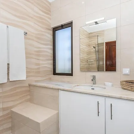 Sunny Vilamoura Golf With Private Pool