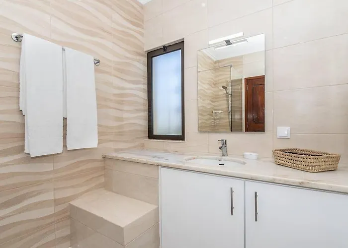 Sunny Vilamoura Golf With Private Pool